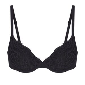 SKIMS | Fits Everyone Lace T-Shirt Bra | Black